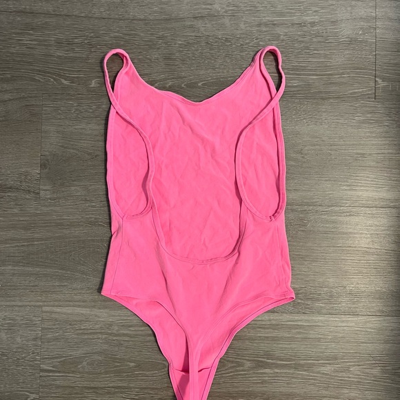 TNA low back bodysuit - Picture 2 of 2